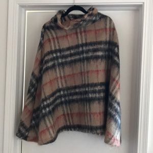Wool Burberry print poncho